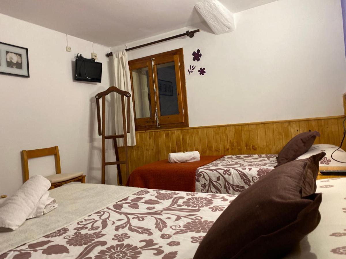 Hostal La Cuineta De Cal Triuet Gósol Εξωτερικό φωτογραφία