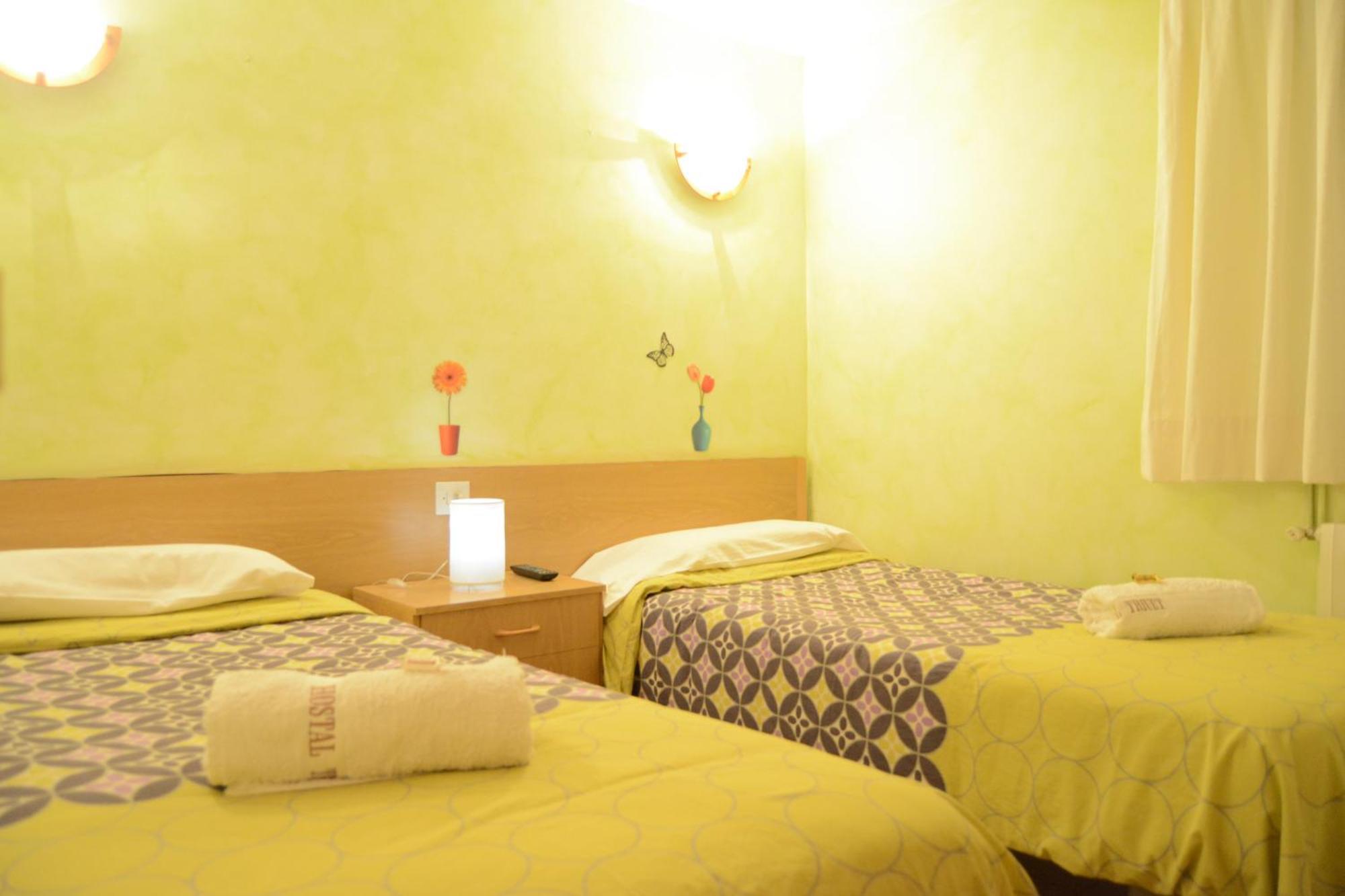 Hostal La Cuineta De Cal Triuet Gósol Δωμάτιο φωτογραφία