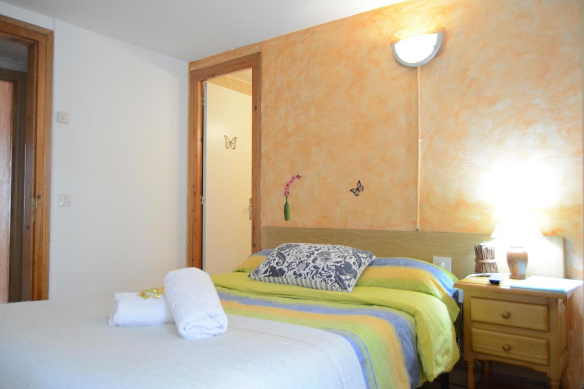 Hostal La Cuineta De Cal Triuet Gósol Δωμάτιο φωτογραφία