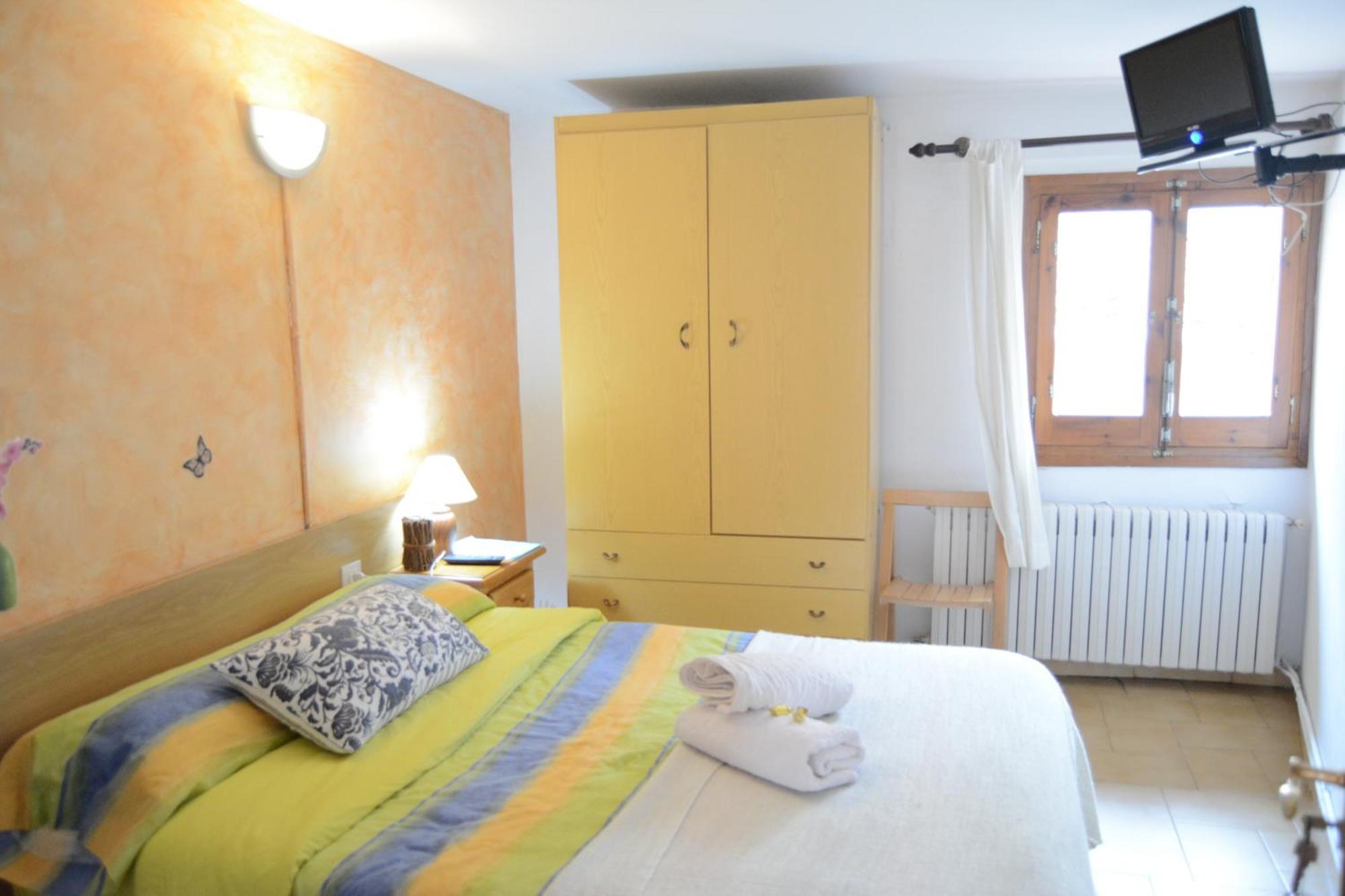 Hostal La Cuineta De Cal Triuet Gósol Δωμάτιο φωτογραφία