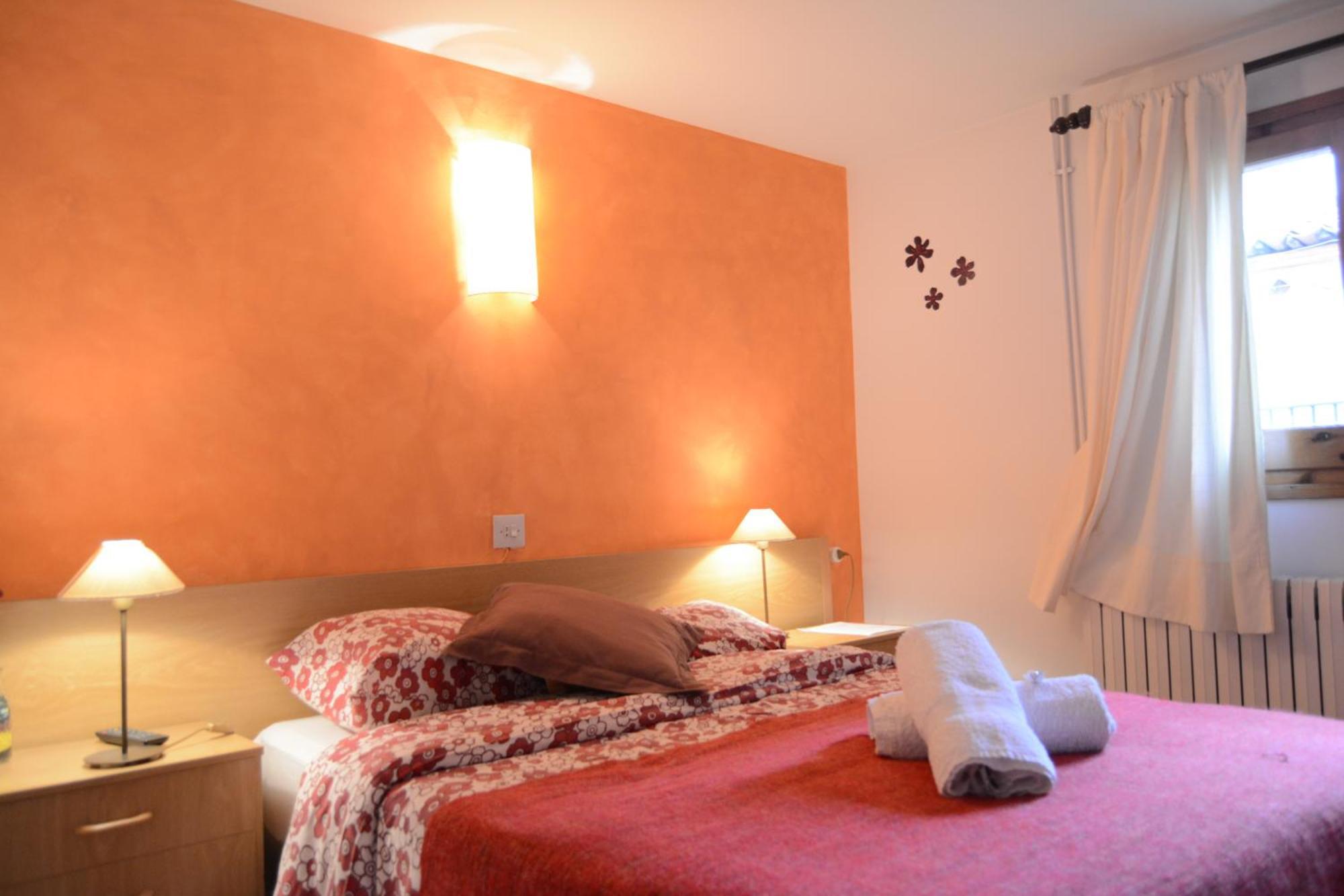 Hostal La Cuineta De Cal Triuet Gósol Δωμάτιο φωτογραφία
