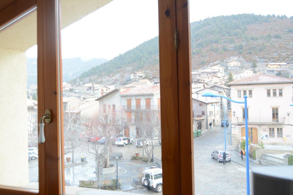 Hostal La Cuineta De Cal Triuet Gósol Δωμάτιο φωτογραφία