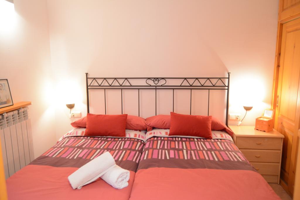 Hostal La Cuineta De Cal Triuet Gósol Δωμάτιο φωτογραφία