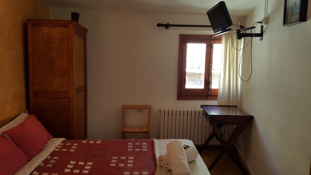 Hostal La Cuineta De Cal Triuet Gósol Εξωτερικό φωτογραφία