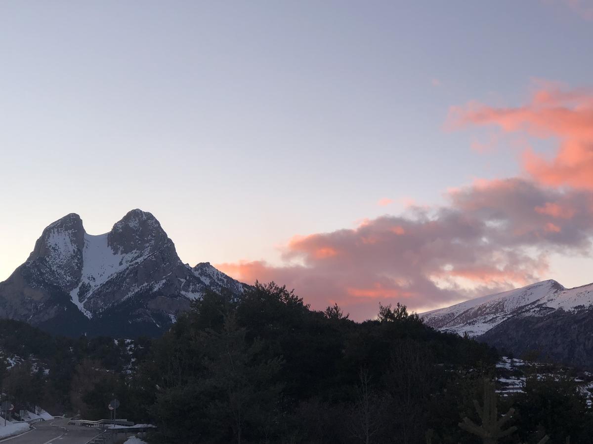 Hostal La Cuineta De Cal Triuet Gósol Εξωτερικό φωτογραφία